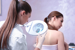 Curso superior de dermatología